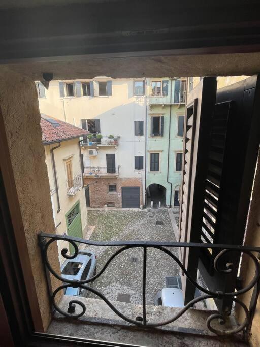 Black Mirror Verona Ngoại thất bức ảnh